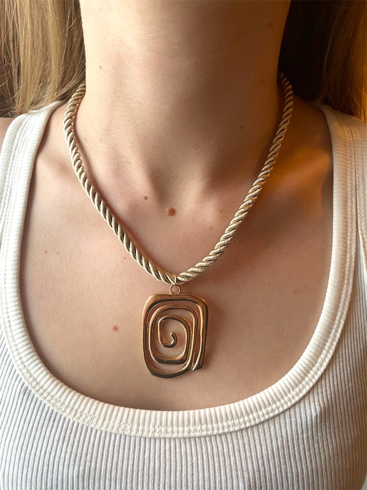 Jasmine Necklace - Gold