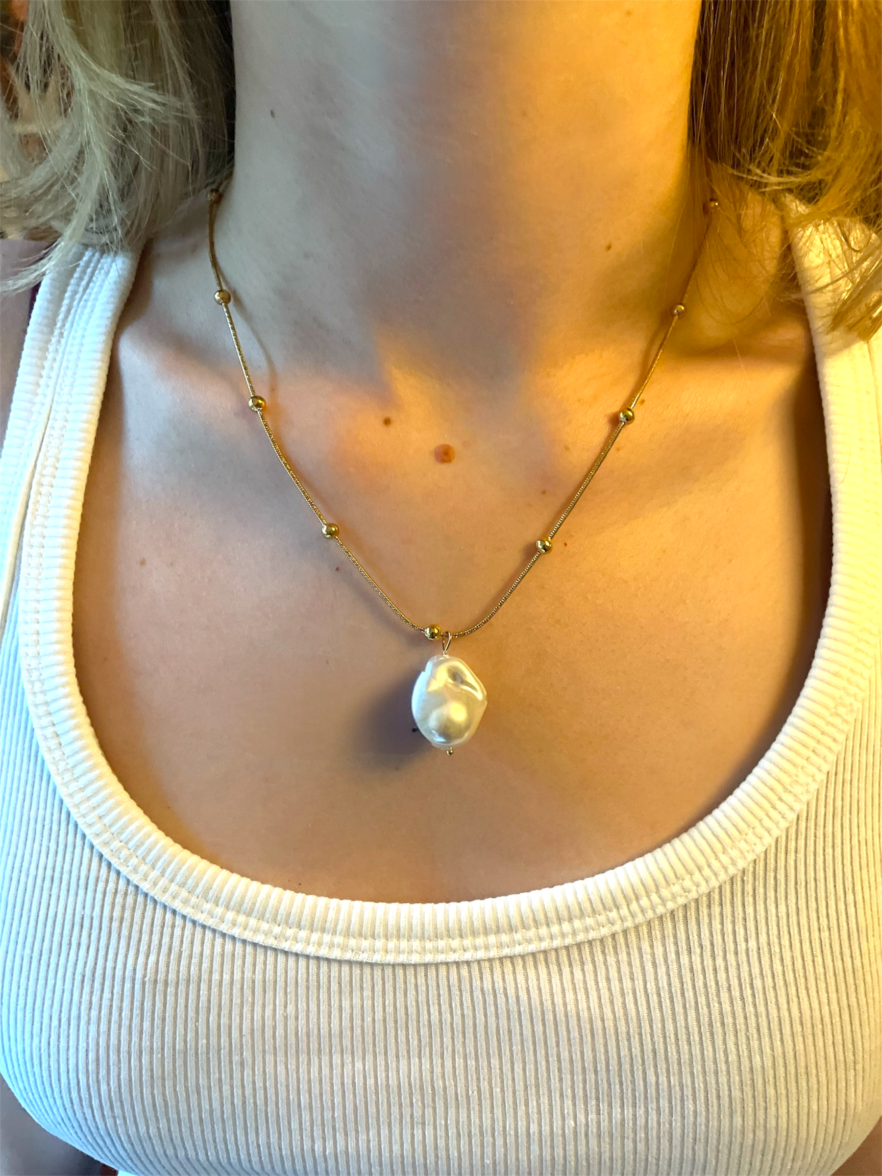 Daffodil Necklace